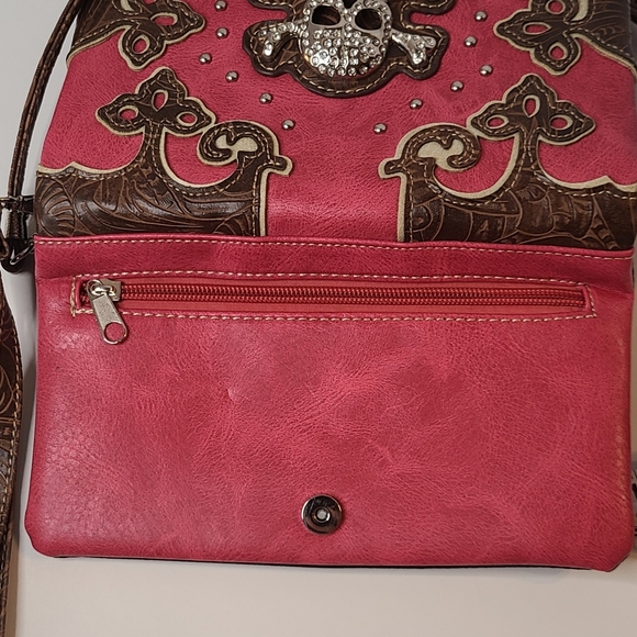 Pink and brown skull shoulder/wrist purse - Picture 8 of 8